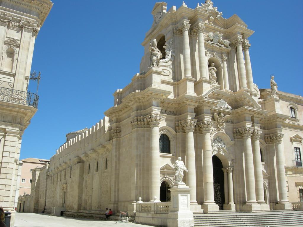 Syracuseapartments Isonzo Di Siracusa Stupendo Appartamento Vicino Ad Ortigia E A 200M Dal Mare Exterior photo
